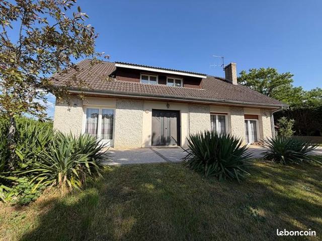 Maison 8 pièces 180 m²