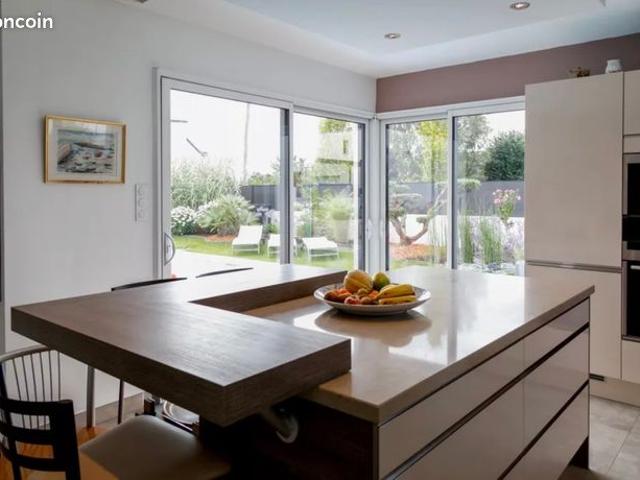 Maison 8 pièces 180 m²