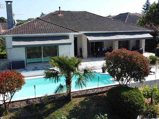 Maison 8 pièces 180 m²