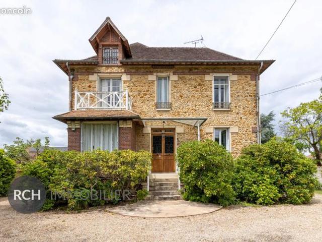 Maison 8 pièces 180 m²