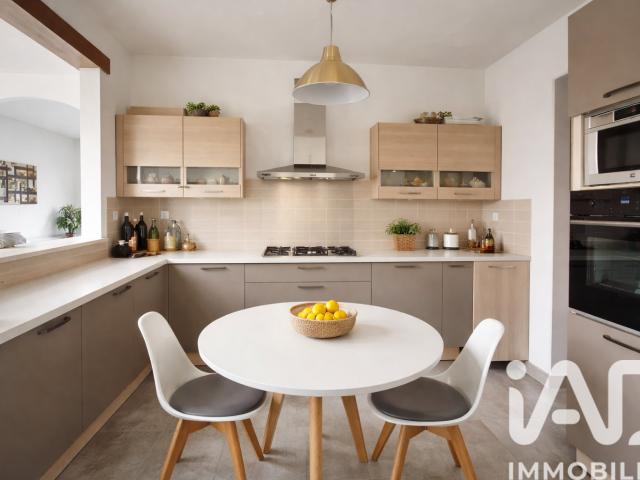 Maison 8 pièces 180 m²