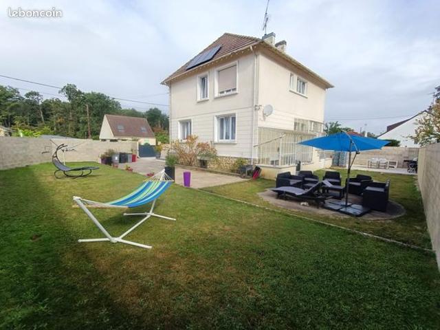Maison 8 pièces 180 m²