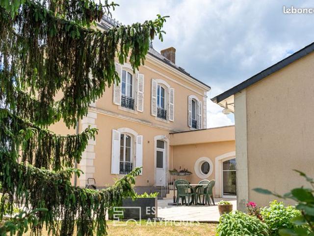 Maison 8 pièces 180 m²