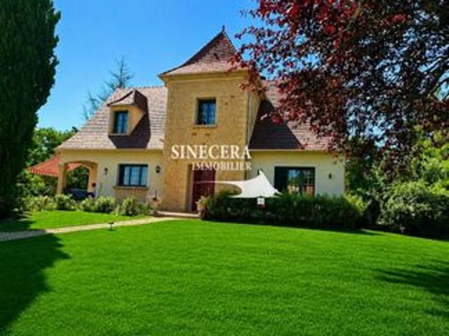 Maison 8 pièces 180 m²