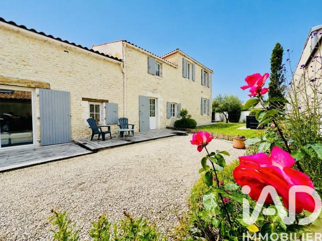 Maison 8 pièces 185 m²