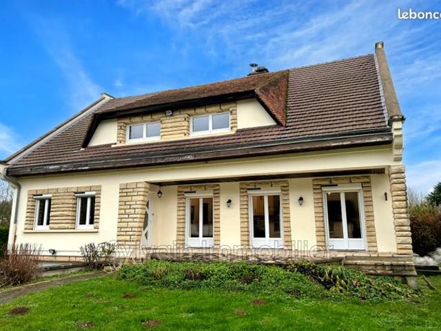 Maison 8 pièces 180 m²