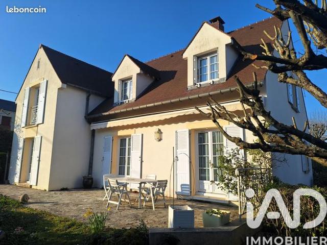 Maison 8 pièces 180 m²