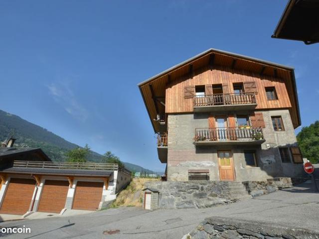 Maison 8 pièces 180 m²