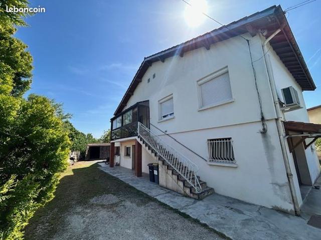 Maison 8 pièces 180 m²