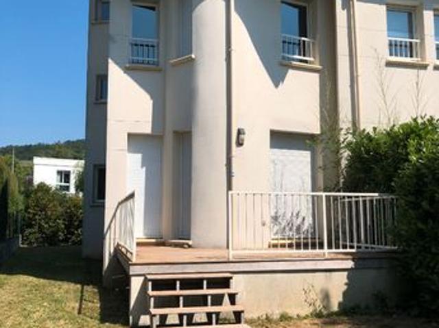 Maison 8 pièces 180 m²