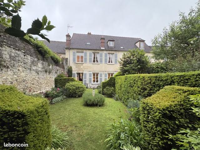 Maison 8 pièces 180 m²