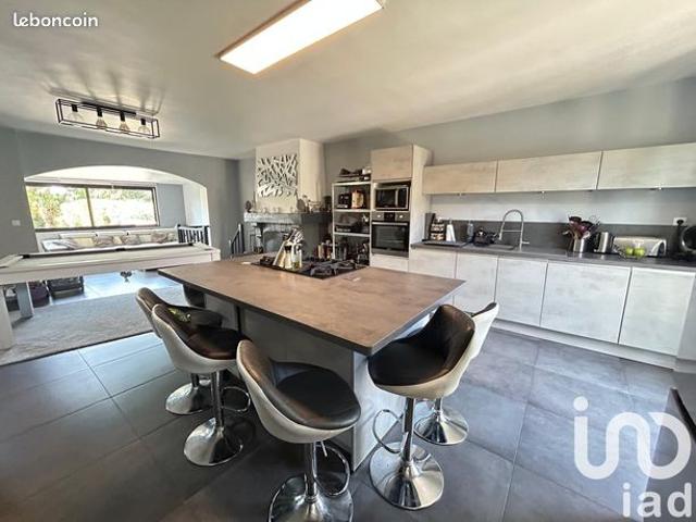 Maison 8 pièces 180 m²