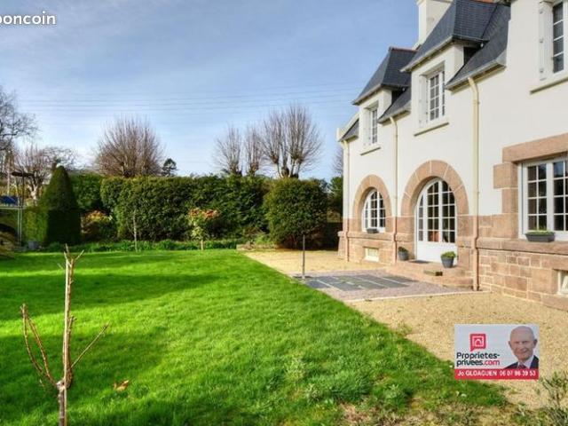 Maison 8 pièces 180 m²