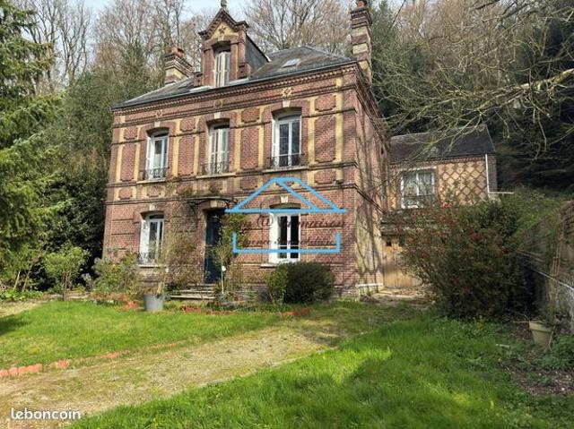 Maison 8 pièces 180 m²