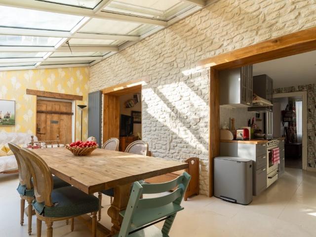 Maison 8 pièces 180 m²