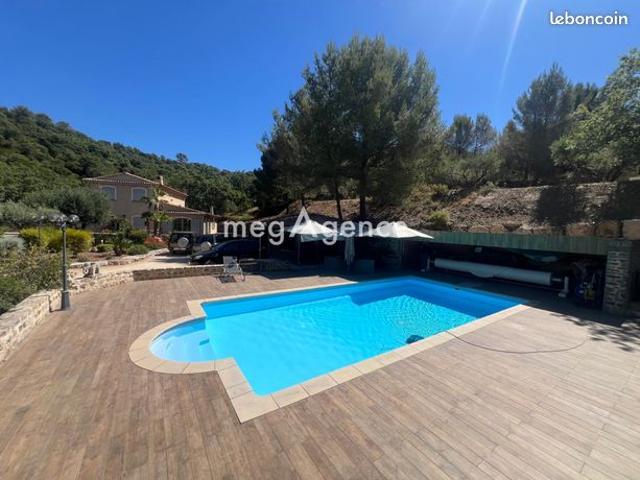 Maison 8 pièces 180 m²