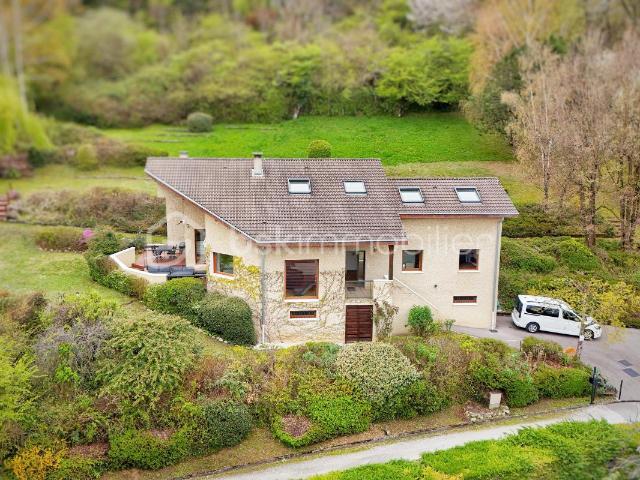 Maison 8 pièces 180 m²