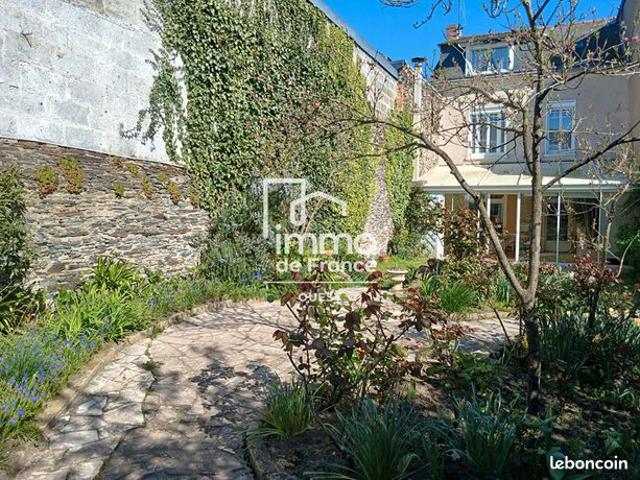 Maison 8 pièces 180 m²