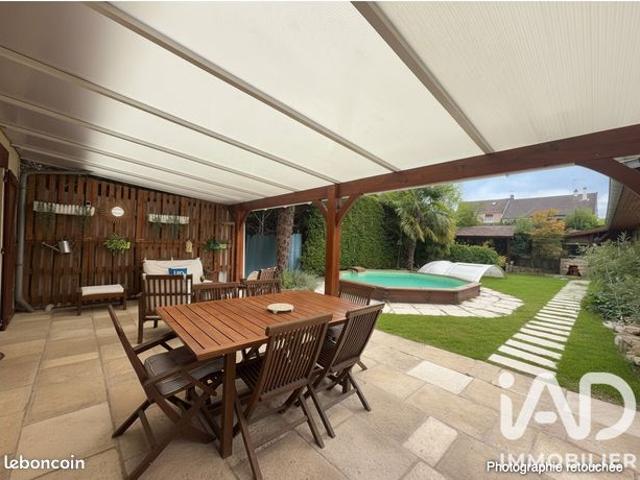 Maison 8 pièces 180 m²