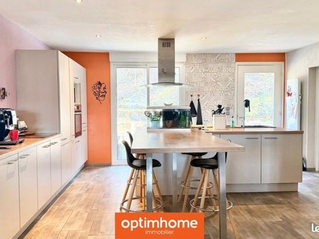 Maison 8 pièces 180 m²