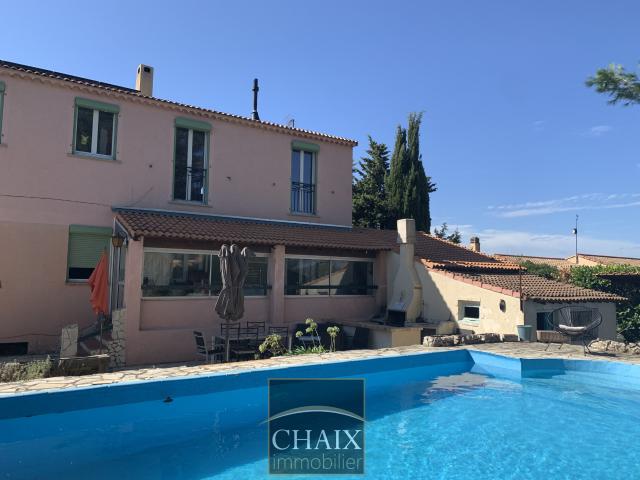 Maison 8 pièces 180 m²