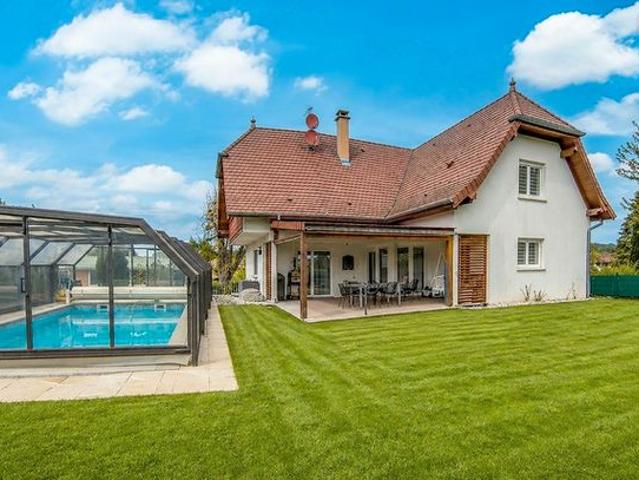 Maison 8 pièces 180 m²