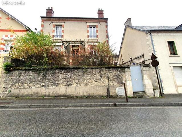 Maison 8 pièces 180 m²