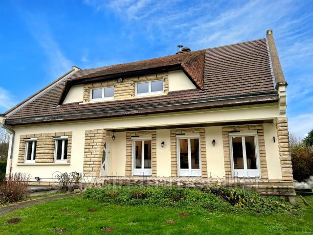 Maison 8 pièces 180 m²