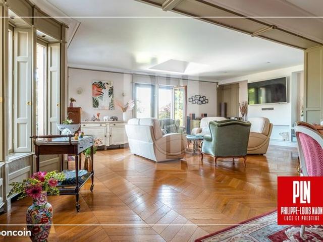 Maison 8 pièces 180 m²