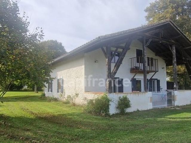 Maison 8 pièces 180 m²