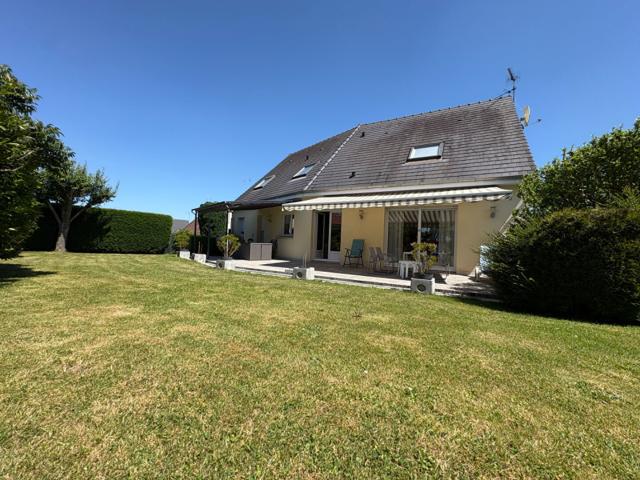 Maison 8 pièces 180 m²