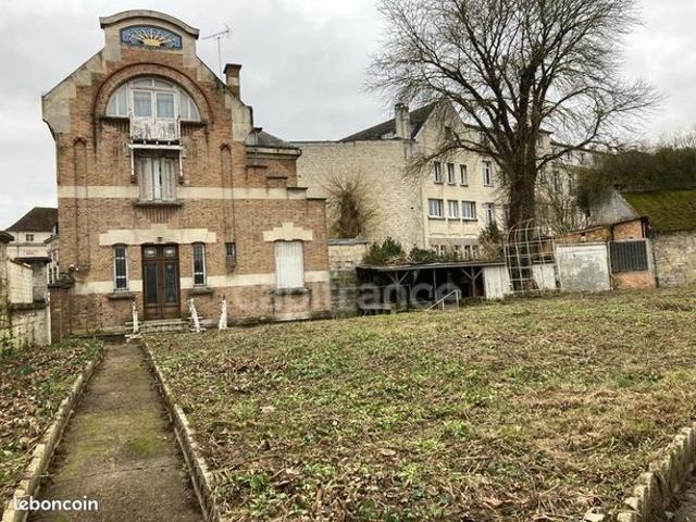Maison 8 pièces 180 m²