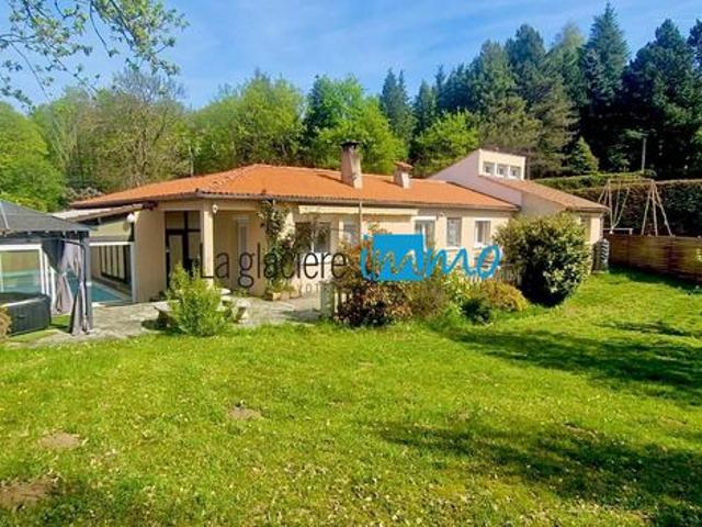 Maison 8 pièces 180 m²