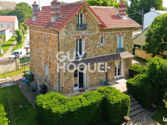 Maison 8 pièces 180 m²