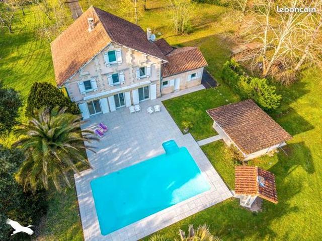 Maison 8 pièces 180 m²