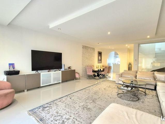 Maison 7 pièces 180 m²