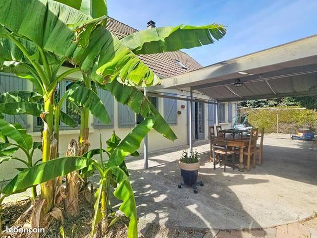 Maison 8 pièces 180 m²