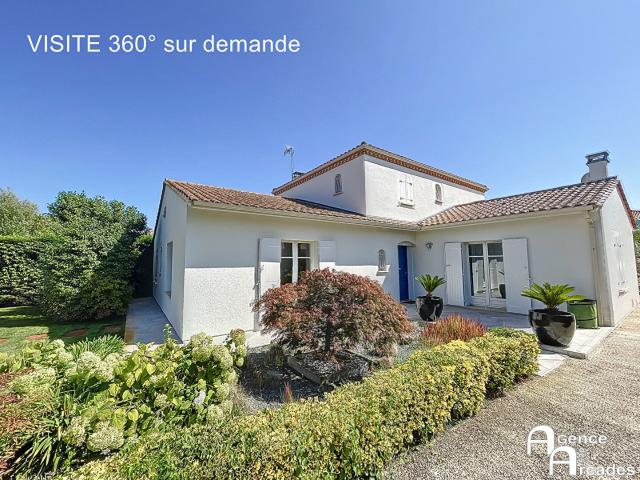 Maison 8 pièces 181 m²