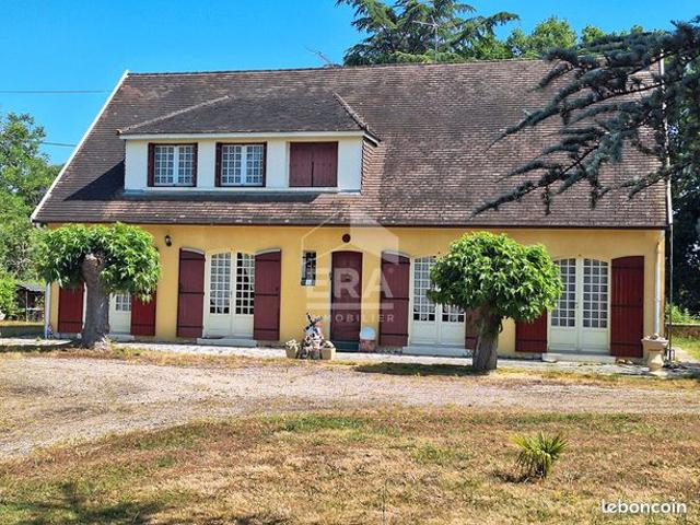 Maison 8 pièces 181 m²