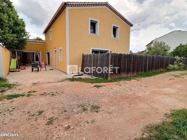 Maison 8 pièces 181 m²