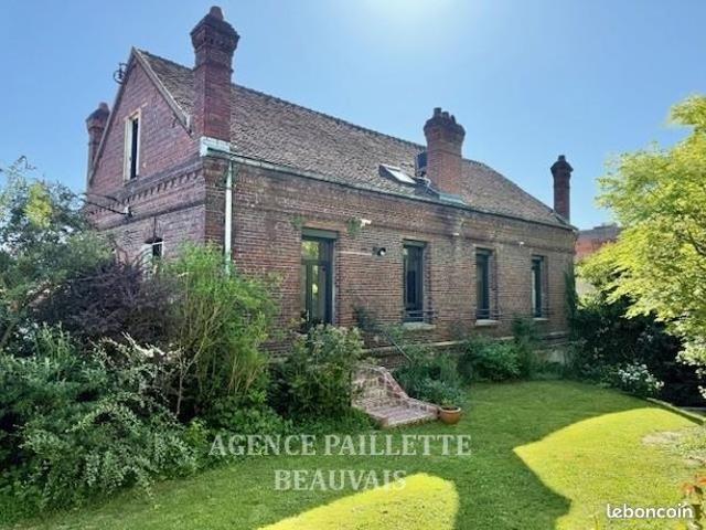 Maison 8 pièces 181 m²