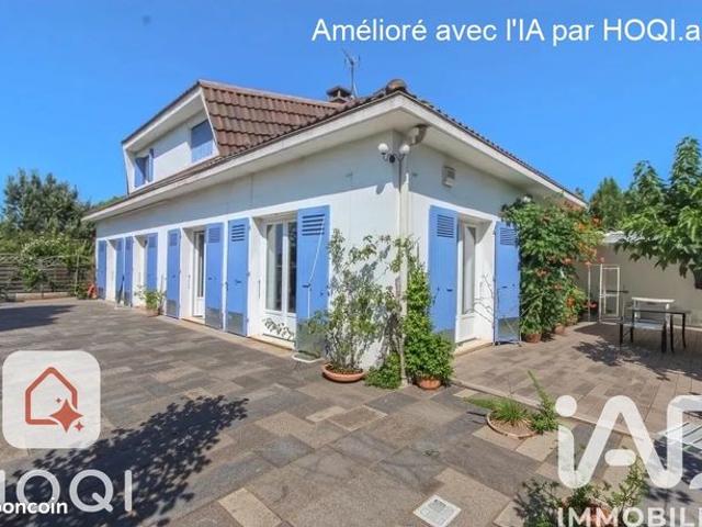 Maison 8 pièces 181 m²