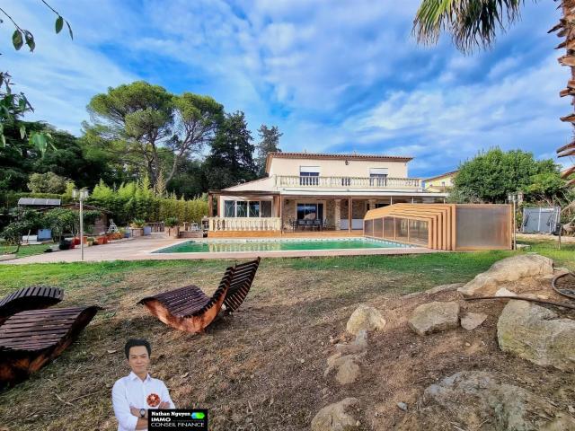 Maison 8 pièces 181 m²