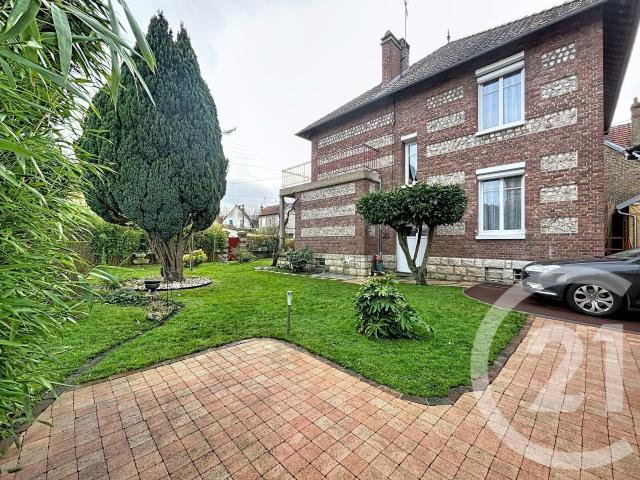 Maison 8 pièces 181 m²