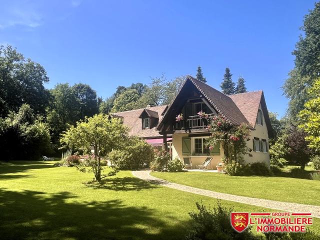 Maison 8 pièces 181 m²