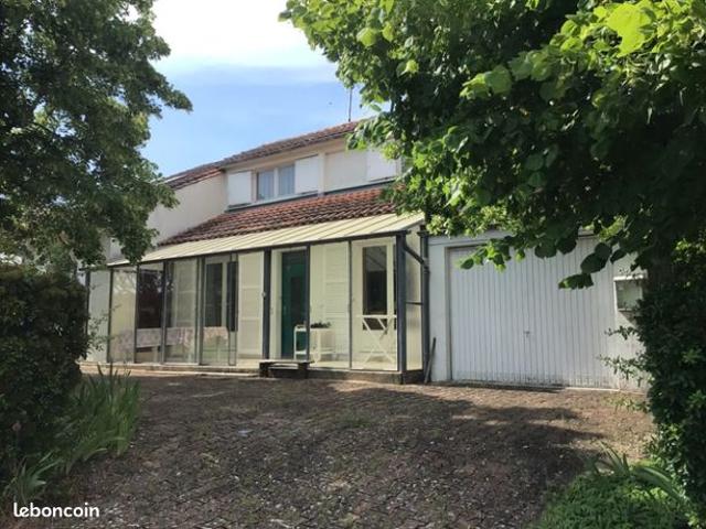 Maison 8 pièces 181 m²
