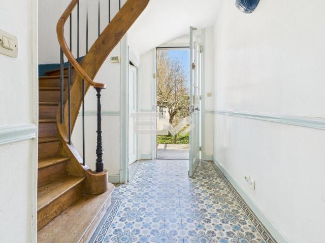 Maison 8 pièces 181 m²