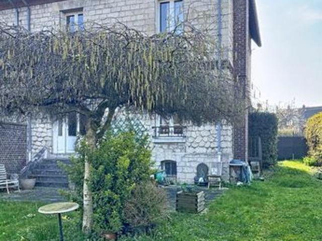 Maison 8 pièces 181 m²