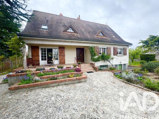 Maison 8 pièces 181 m²