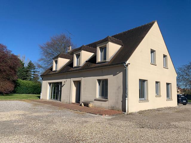 Maison 8 pièces 181 m²
